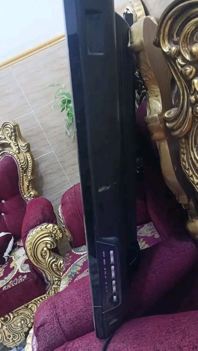بلازما ٥٢ • بدون صوت • ريموت ضايع