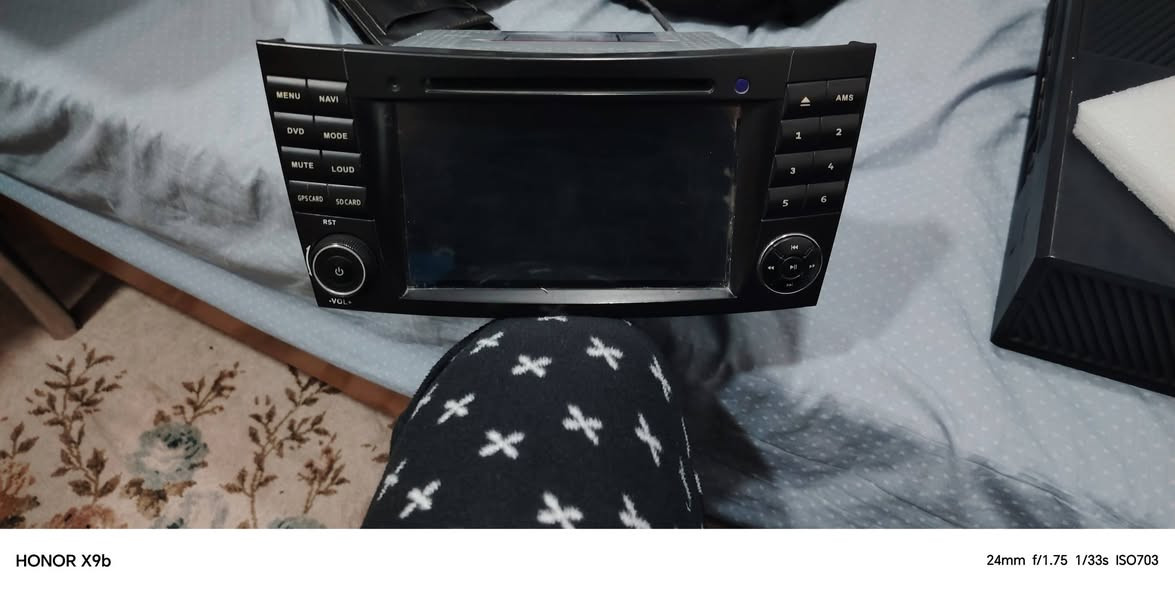 السلام عليكم
من رخصة الادمن 
اخوان شاشة تلب من شركة AMASE AUDIO
مخصص فقط مارسيدس W211 فقط من 2002-2009
الحالة : مستخدم بحالة جيدة نضيف او شغال سليم 
السعر 220 مع التوصيل او بيه مجال

نص مكتوب في الصور:
- HONOR X9b 24mm f/1.75 1/33s ISO703
- HONOR X9b 24mm f/1.75 1/100s ISO3103
- HONOR X9b 24mm f/1.75 1/100s ISO3244