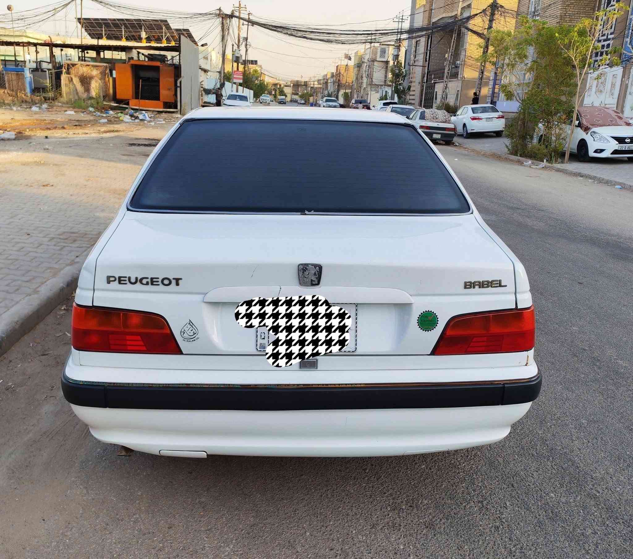 السلام عليكم بيجو بارس ٢٠١٥ رقم بغداد انكليزي الجديد ماشيه ١٢٨الف بأسمي محرك كير مكفولات  شواصي لغود مكفولات السياره بيه بنيد صبغ اثر فابلون وجاملغ صبغ بدون فتح وبدون دواخل تايرات جدد حداديه جديده دوشمه جديده السياره مابيه خيسات  السياره احلى من الصور نضيفه السعر ٤٦ وبيه مجال مكان السياره النجف  للاستفسار الاتصال على الرقم ***********
