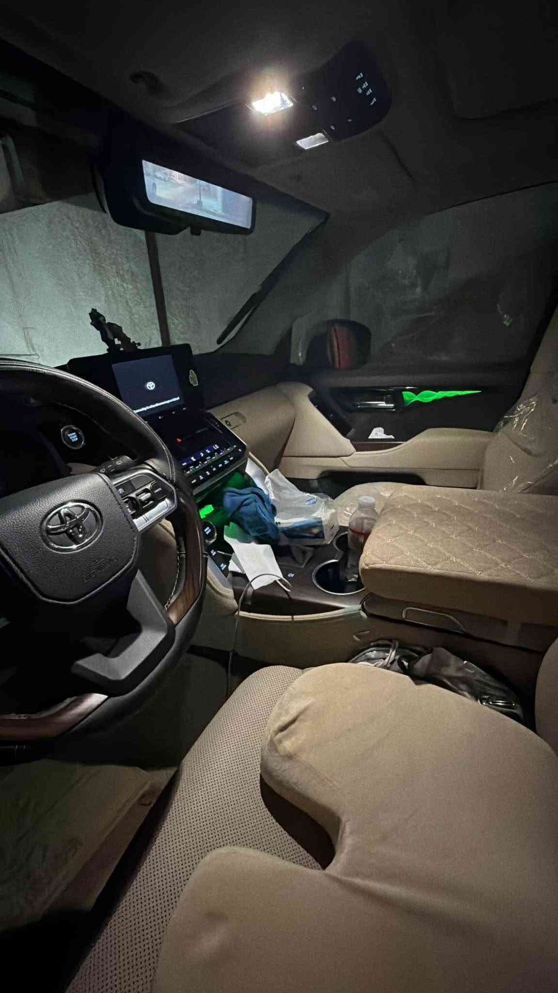 Gxr limited S 2025 SAS

جي اكس ار لمتد اس  ٢٠٢٥ ساز من الشركة
عداد المسافه : 24,000 km
نوع اللوحه : اربيل
مغلف بي بي اف عشر سنوات ضمان + (عازل حراري)
السياره كفاله عامه ونظيفه ١٠٠٪‏ بدون اي شخط
تنفس طبيعي محرك ٤٠٠٠
مواصفات اللتمد المعروفة 
السياره رادار أمام خلفي
السعر  760 وبي مجال
*********** عمارة, ميسان

نص مكتوب في الصور:
- 2:12
- ◄ WhatsApp
- 56
- 10 of 10