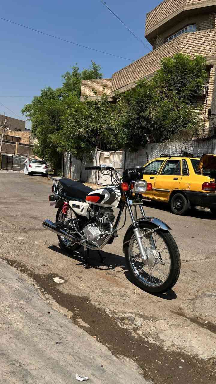 سلام عليكم حبايب
ايراني اربعه كير للبيع موديل٢٦ شاصيهة موديل ٢٧ الدراجه خير من الله برغيي ممفتوح بيهة الدراجه مفيلسه فقط الدراجه مكينتهى كفاله عامه برغي ممفتوح بيهة فقط مفيلسه الدراجه كامله مكمله كهربائيات كلها شغاله الدراجه امانه الله ورسوله من الشغل للبيت ماطلع بيهة على كد شغلي اروح بيهة والدراجه مداريهة دهن وبانزين السعر 650وبيهة مجال بسيط المو شراي ليدخل رحمه على والديك وهذا رقمي ***********مكاني بغداد حي العامل
