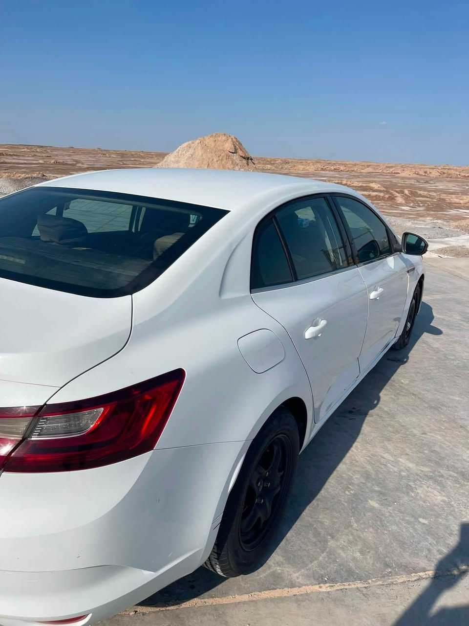 السلام عليكم رينو ميكان 2020 حره كفاله من الضربة والمعجون والصبغ السعر 80 العنوان بصره ***********
