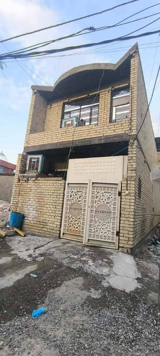 السلام عليكم 
بيت للبيع مساحه ٧٥م 
للاستفسار الاتصال على الرقم التالي 
***********
