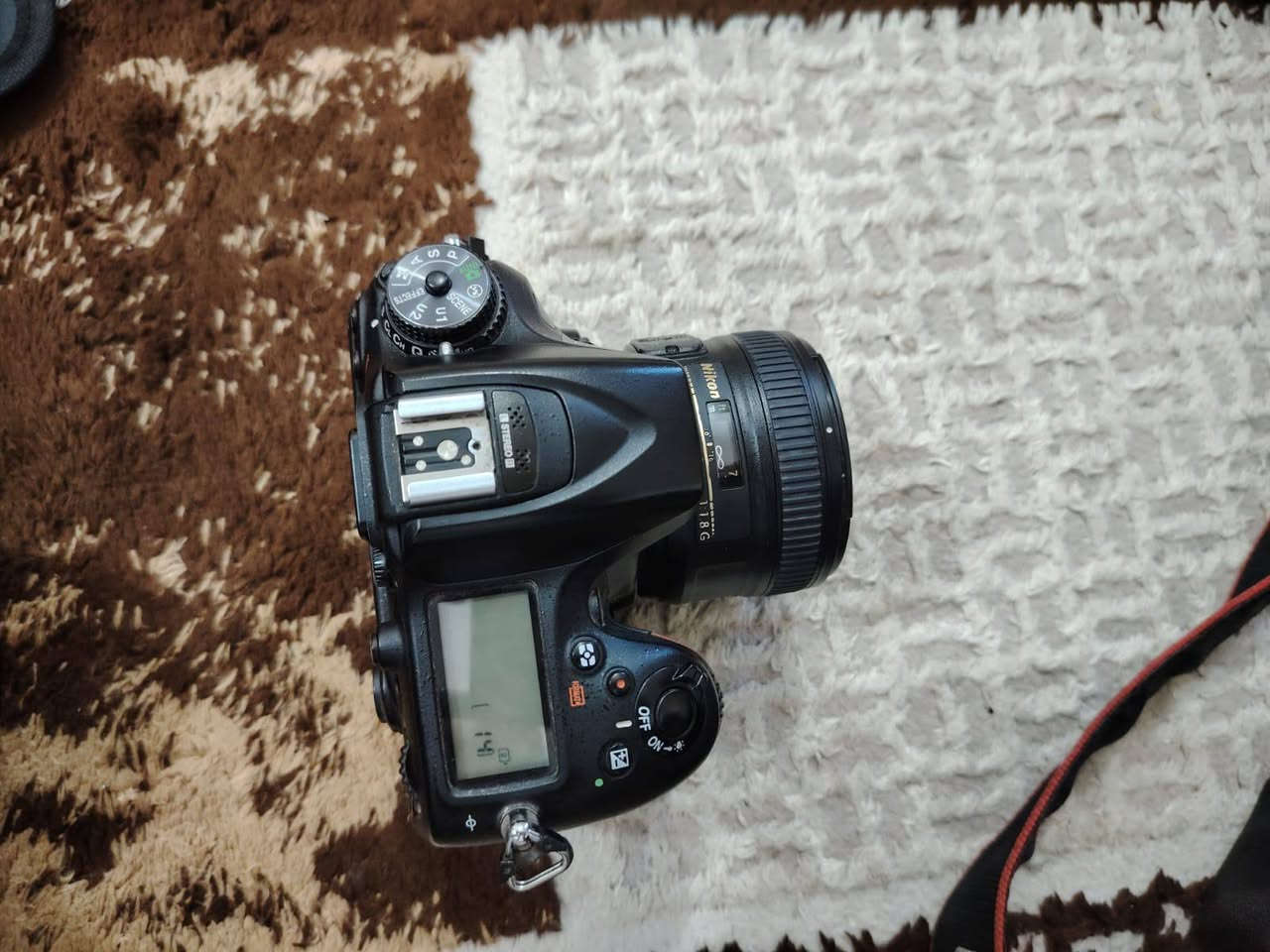 📷  كاميرا Nikon D7100
مكلف بالنشر هذا رقمه متواجد واتساب اتصال ‏‪***********‬‏
الكاميرا بحالة جيدة ومرفقة معها الملحقات التالية:
• عدسة Nikon 50mm f/1.8
• عدسة Nikon 70-300mm رياضية
• ملاحظة: الأوتو فوكس في عدسة 70-300mm عاطل
• حقيبة كاميرا
• شاحنة أصلية
• بطارية
• رام (ذاكرة) سعة 16GB
• حمالة للكاميرا
السعر 600 وبيه مجال مكاني ميسان قضاء الميمونة
