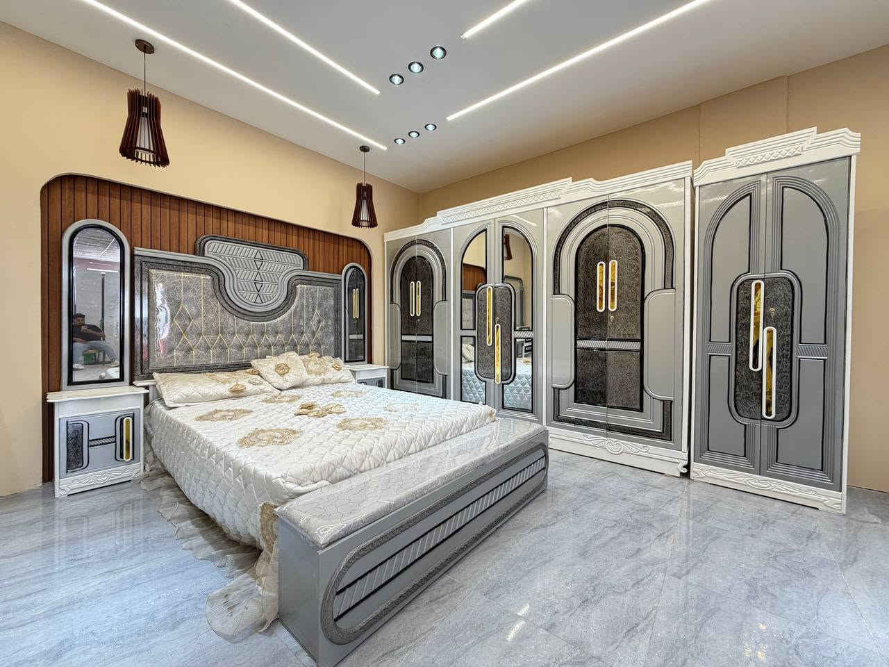 أهلاً وسهلاً بكم
متوفر جميع انواع الاثاث المنزلي ما عليك فقط ضغط ع رقم لتواصل معنا عبره الواتساب wa.me/9647725972986

