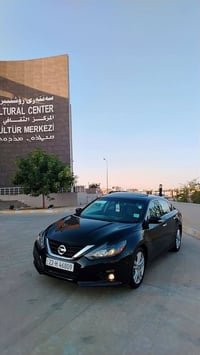 V6 • ٢٠١٧ • كشن جلد
