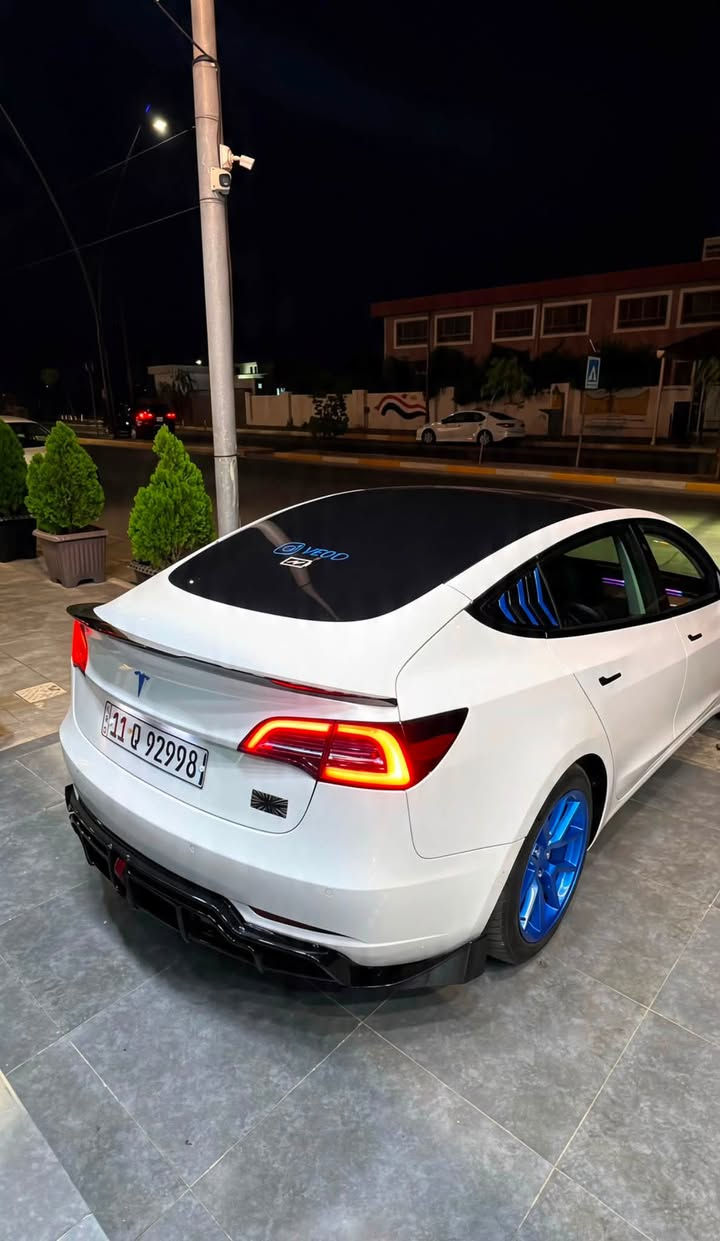 للبيع تسلا مودل 3 دبل ماطور لونك رينج
الموديل:- 2022

العداد:- 73,000km

أون لاين أخر تحديث

الحادث: جنطة + جاملغ خلفي

- بدون أيرباك

عليها أضافات من امريكا

1- اكسلريشن بوست

2- قيادة ذاتية Full Self Drive مدى الحياة

السعر 175 ورقة وبيها مجال

رقم بغداد وتحويل مباشر

للأستفسار ***********
