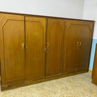 اخشاب مستعمله • قنصور ٥ ابواب • منامية ٣ ابواب