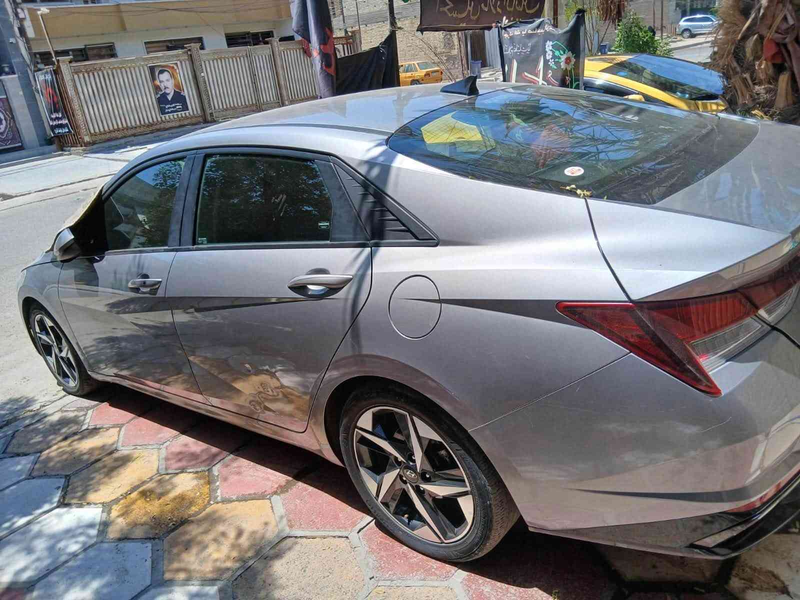 السلام عليكم 
النترا2023 امريكي
ضربتهه  بالجنطه السياره ليبل واحد بدون تبديل
فول مواصفات عده الفتحه والكشنات مو كهربائيه
تشغيل عن بعد
مود درايف
رادارات
توقف ذاتي 
سايد بريك بصمه
وضعيات قياده
شاشه ديجيتال
السعر 145 وبيهه مجال قليل
مكاني بغداد العبيدي
للاستفسار خاص او اتصل ***********
