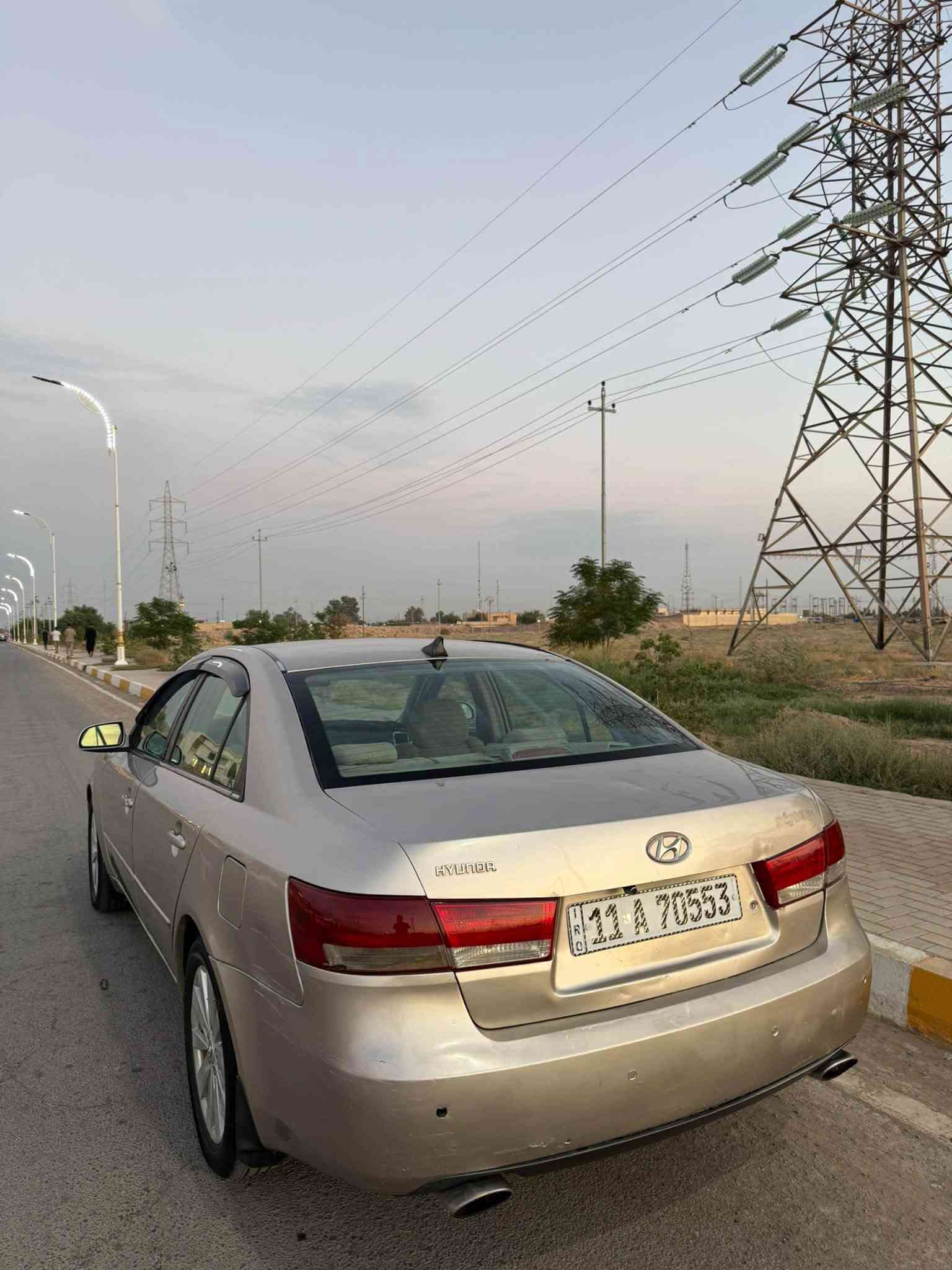 السلام عليكم للبيع فقط بدون مراوس 
هونداي سوناتا 2007 وارد أمريكي رقم بغداد دولي باسمي سنويه و هزه و ارقام كله جديد شرط تحويل ثاني يوم محرك V6 حجم 3300 محرك كير محرك بدون لا تنقيص و لا تبخير فقط بيهاا خربطه شويه تخم تاير قبل 10 أيام شديته جديد صدر خلفي و امامي جديد باتري جديد تبريد ثلج تدفئه نار السياره ضررها الهلال الخلفي فقط مال امريكا و بيهاا رشات بالحزام فقط اثر جراد اني ابيع احزام شرط بدون قطرة دواخل  السياره جديده و مال جناي شرط ترايهاا زيرو وين ما يعجبك اطلع بيهاا 
المكان صلاح الدين 
السعر 73 وبيهاا مجال للطيبين  و اعتذر عن الاقساط و الوعده و اللي يحب تفاصيل اكثر الاتصال على الرقم 
***********
***********
