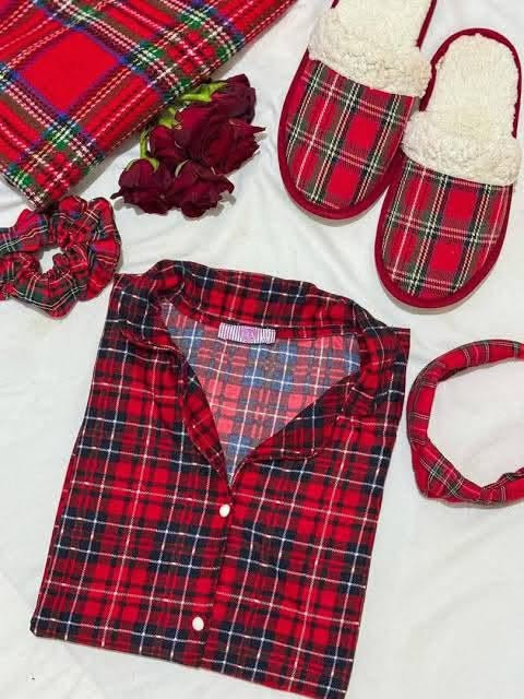 كاروهات • ناعمة • مقاسات L-XXL