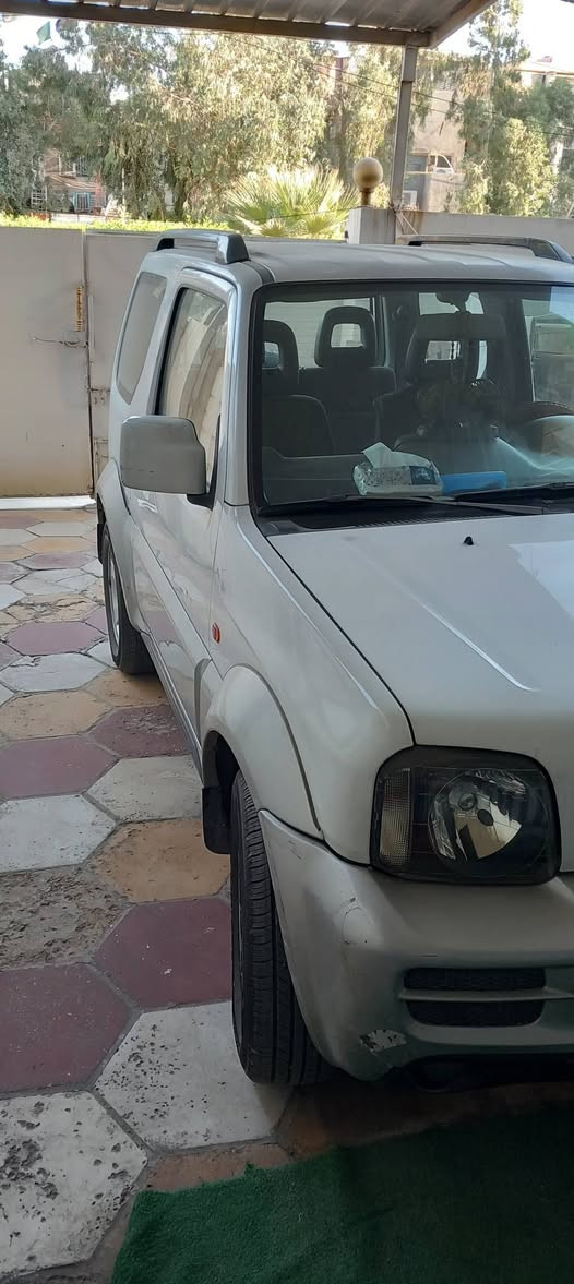 السلام عليكم سازوكي ٢٠١١محرك ١٥٠٠مكفول وكيراتوماتيك مكفول وبدي بي كم طخة ماشيه ١٢٣ السعر٧٢ وبي مجال للطيبين رقم الماني مشروع وطني السيارة باسمي هاتف ***********بغدادالشعب
