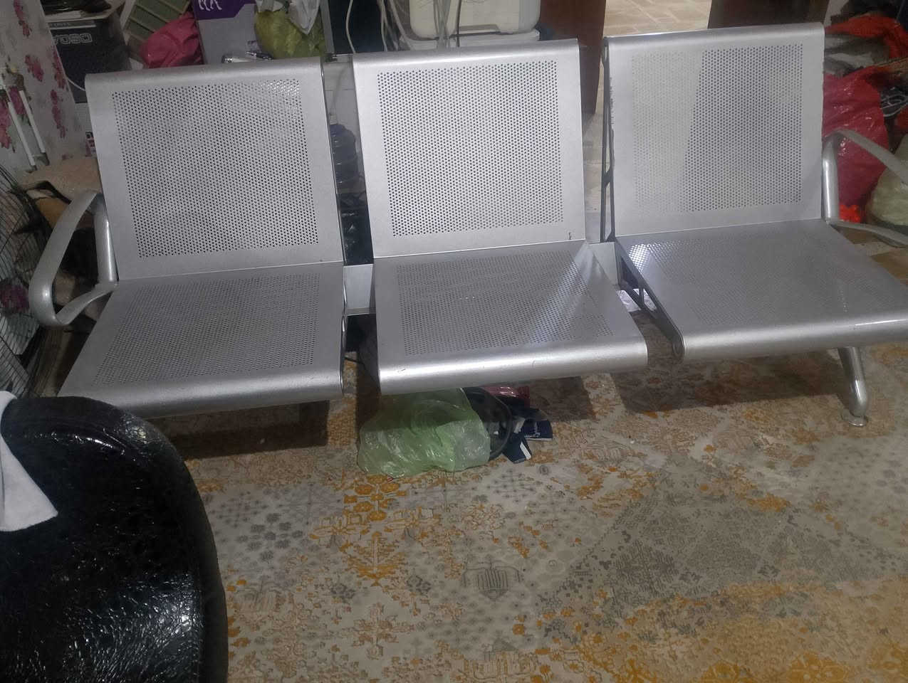 مصطبة • ٣ اشخاص • عيادات طبية
