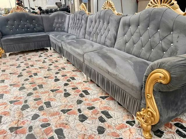 ديوان ٧م • نظيف ٨٠٪ • توصيل