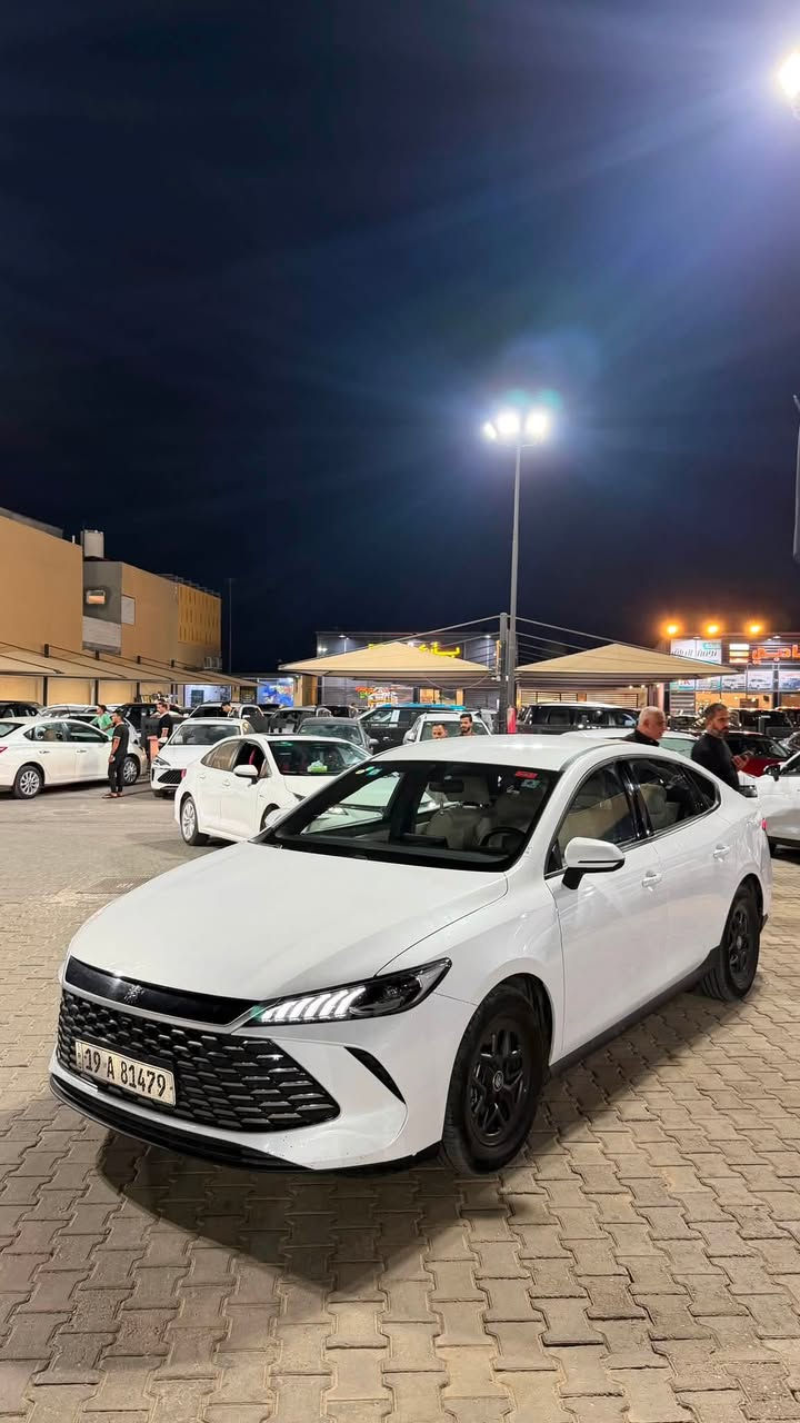 🚘 للبيع | BYD Qin Plus 2025 | بي واي دي كين بلس 2025
سيارة نظيفة جداً، استخدام خفيف، جاهزة للاستخدام ولا تحتاج أي مصروف.

المواصفات:
✅ الموديل: 2025
✅ بدون أي قطعة صبغ
✅ محرك اقتصادي مع نظام هايبرد (PHEV)
✅ شاشة وسطية كبيرة
✅ كاميرا خلفية وحساسات
✅ تشغيل بصمة (Smart Key)
✅ مثبت سرعة
✅ إضاءة LED أمامية وخلفية
✅ شاشة عدادات رقمية
✅ تكييف ممتاز واستهلاك وقود اقتصادي جداً.

ملاحظة مهمة:

 • ضرر سابق بالحوض الخلفي وتم سحبه باحتراف.
 • تم استبدال الدعامية الخلفية فقط، والقطع راجعة وكالة.
 • عدا ذلك السيارة بدون أي قطعة صبغ.

💰 السعر: 18,250,000 دينار عراقي

📍 الموقع: كربلاء – حي التعاون
***********
