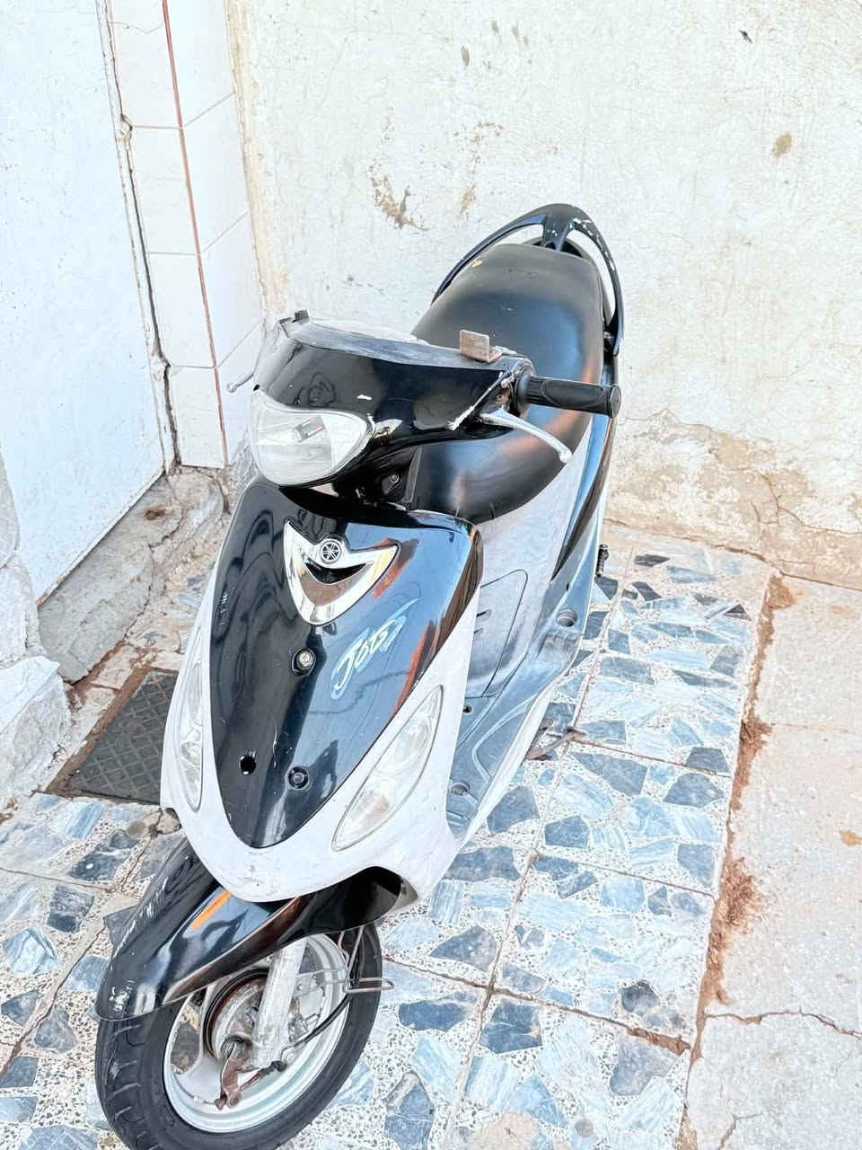 للبيع مال حاويه برغي ممفتوح بيه دراجه شلعه ومعدل كهربائيات كله شغال سلف وهندر لايت وبك لايت اشاير 
السعر 600 بيه مجال بسيط مكاني نجف ***********
