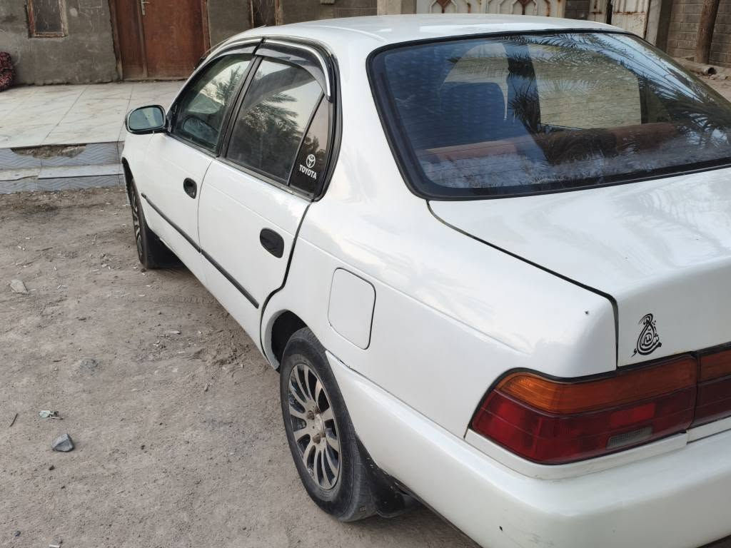 كورولا موديل 95 
سياره بدايت خيط تبخير 
تبريد ثلج باتري جديد زوج تايرات جدد 
كير كفاله وسياره شوف العين 
سياره 52 وبيها مجال كلش بسيط حك الجيه 
العنوان كرمت علي على السده /***********/ البصرة, العراق
