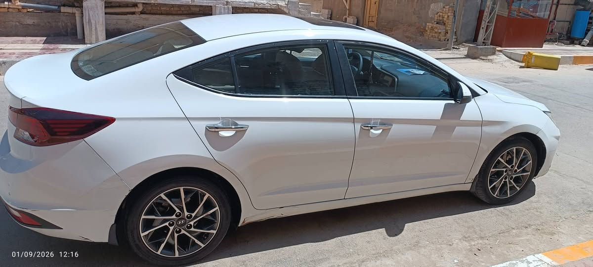 السلام عليكم النترا خليجي 2020 مكينه 2000 گير AT الاستفسار  اكثر اتصال ***********
