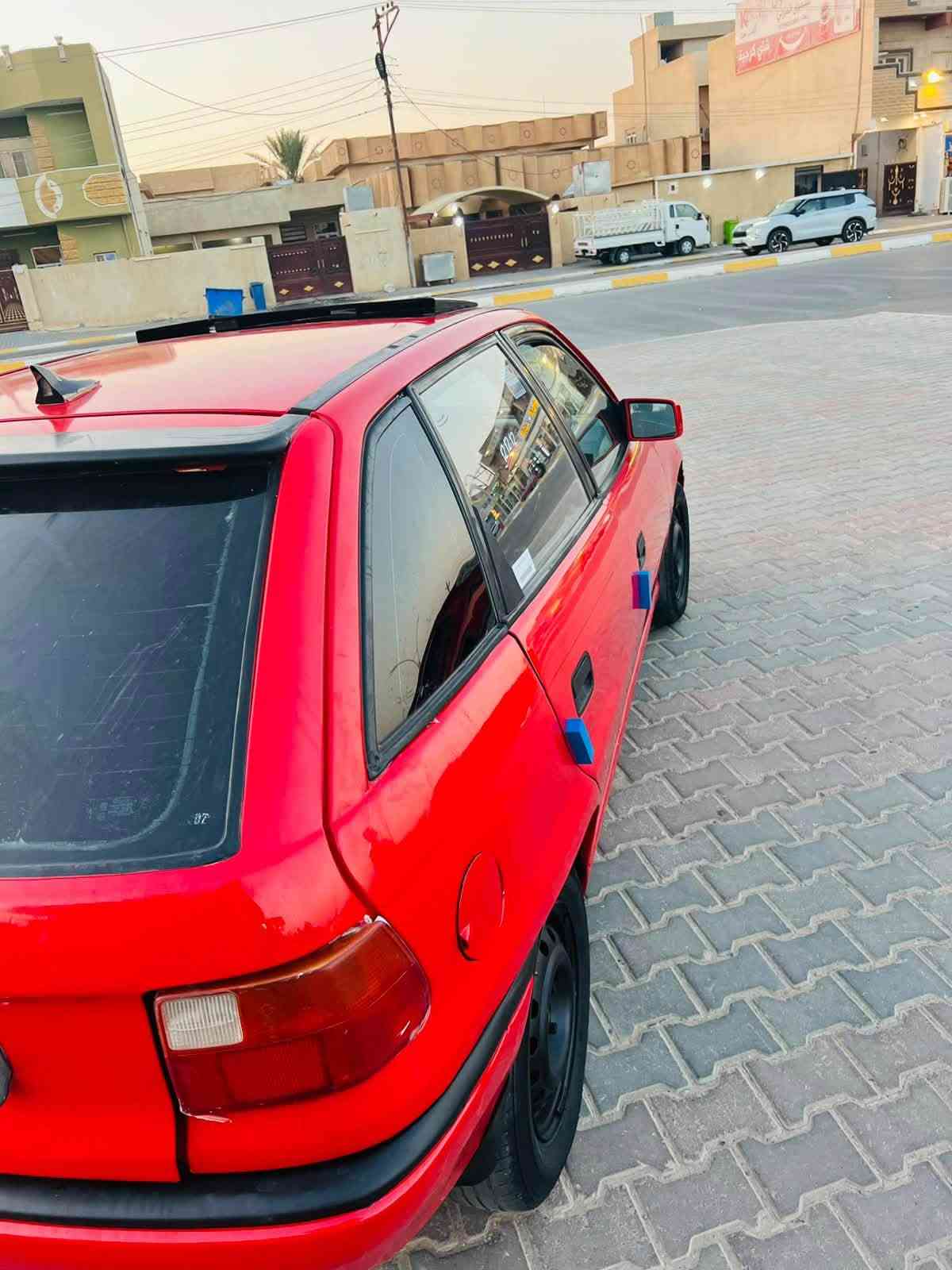 السلام عليكم مكلف بالنشر للبيع
للبيع اوبل استرا موديل 1993 

رقم صلاح الدين الانكليزي الدولي الجديد بسمي

محرك شرط جديد لا تبخير لا تنقيص حجم 16 المرغوب 

كير كذلك شرط ( السيارة كير عادي ) 

صبغ جمالية فقط السيارة بدون طخة ولا ضربة 

السيارة ناعمة بشكل مو طبيعي و ركبتها حيل حلوة و خالية من اي مشاكل مكفولة السيارة من الدعامية للدعامية 

تخم تايرات جدد 

صدر جديد امامي خلفي 

لايت زينون ابيض ناصي عالي فول الفول 

سعر السيارة 💵 35 ورقة وبي مجال بسيط 

مكاني:  📍 صلاح الدين تكريت القادسية

للاستفسار الاتصال على الارقام التالية:

*********** اتصال رصيد

*********** اتصال واتساب
