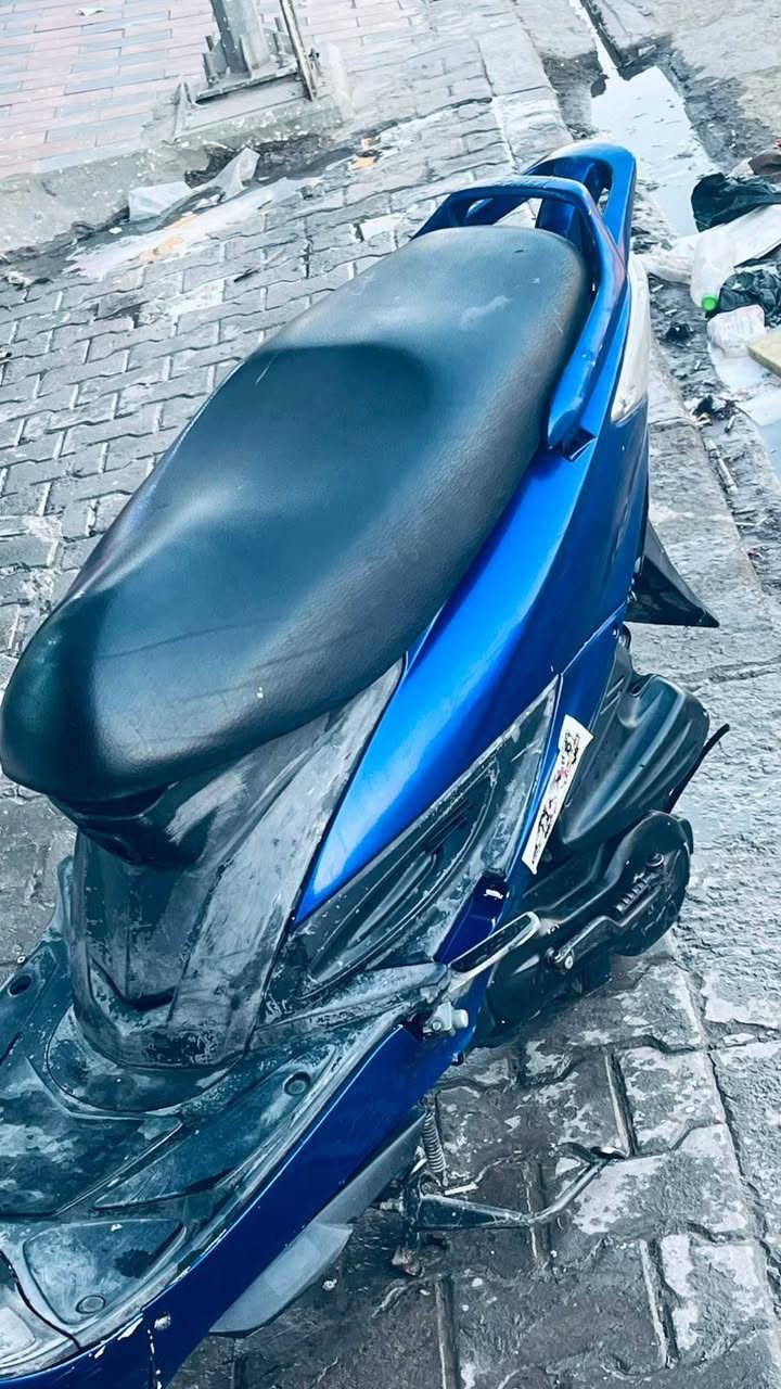 سلام عليكم  دراجه كامكو جي 4دراجه جديده وحلوه تجي وتشوف ناعمه وحلوه  سلف كهربائيات كله شغال وجديد حاويه مكينه بعدهه بملاحهه السعر600وبيهه مجال لناس الطيبه العنوان نجف حي العسكري للاستفسار ***********
