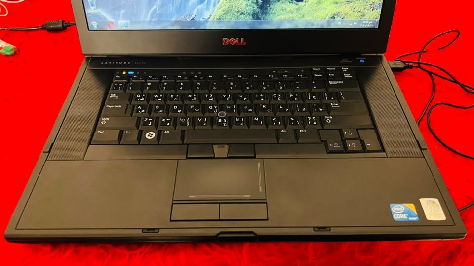 مرحبا حاسبة DELL للبيع         100 فقط
سعرها 100 الف  وبيها مجاال نضافتها حلوة وشاشتها چبيرة 

موصفاتها مصورها خليتها بلمنشور 
عوزها فقط بطارية بـ 25 الف

رقمي *********** فقط واتساب 💚
