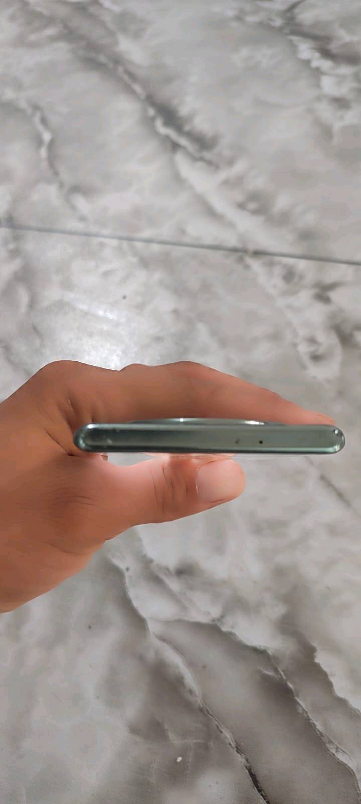 جهازهونر x9a5g 
جهاز ضد الماء والكسر لاداخل صيانه ولا بي اي شي البصره الدير السعر 250وبي مجال جه