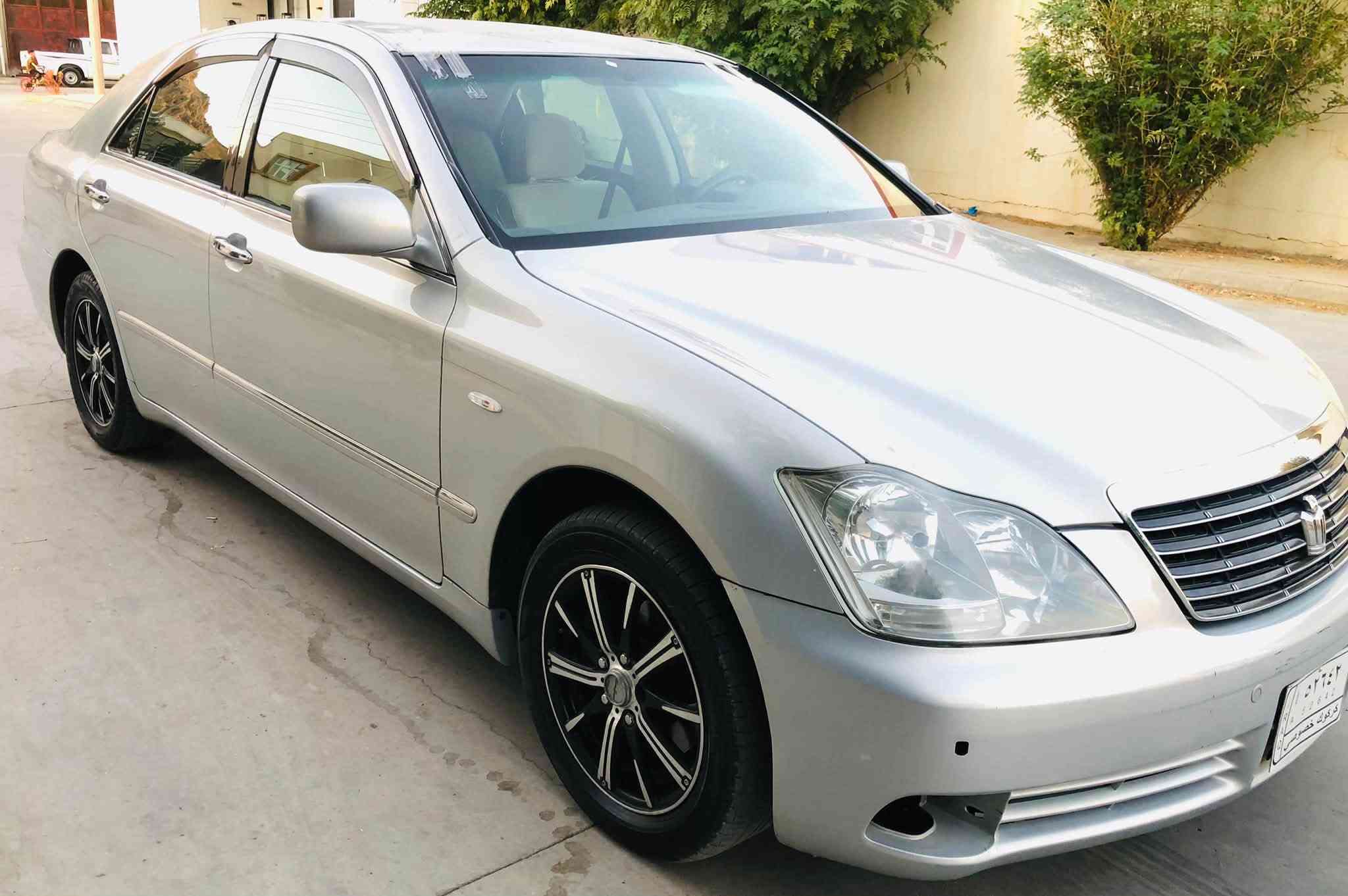 شاهینە بڕاوە ٢٠٠٥ بۆ فرۆشتن و گۆڕینەوە بە مەلیکەو شاهینە  و
تازە داخل ناوزەرد بەحری

گێڕ و مەکینە بچوک واتە ١٨٠ دژە بەنزین 

بەمەعنای کەلیمە سفرە 

کامل حەمام کراوە کوشن و بەرگەدەرگاو فەرش سندوق کامل

ناو مەکینەی لۆکە ١٤٠ هەزار ڕۆشتوە

مەجموعەی پێشی زۆر تندو تۆڵە سەیارەیەکی زۆر تازەیە 

داعم لێدراو سەقف کەڤەر بەشەرت 

لە سەیدسادقە 

***********

واتساپی لەسەرە
