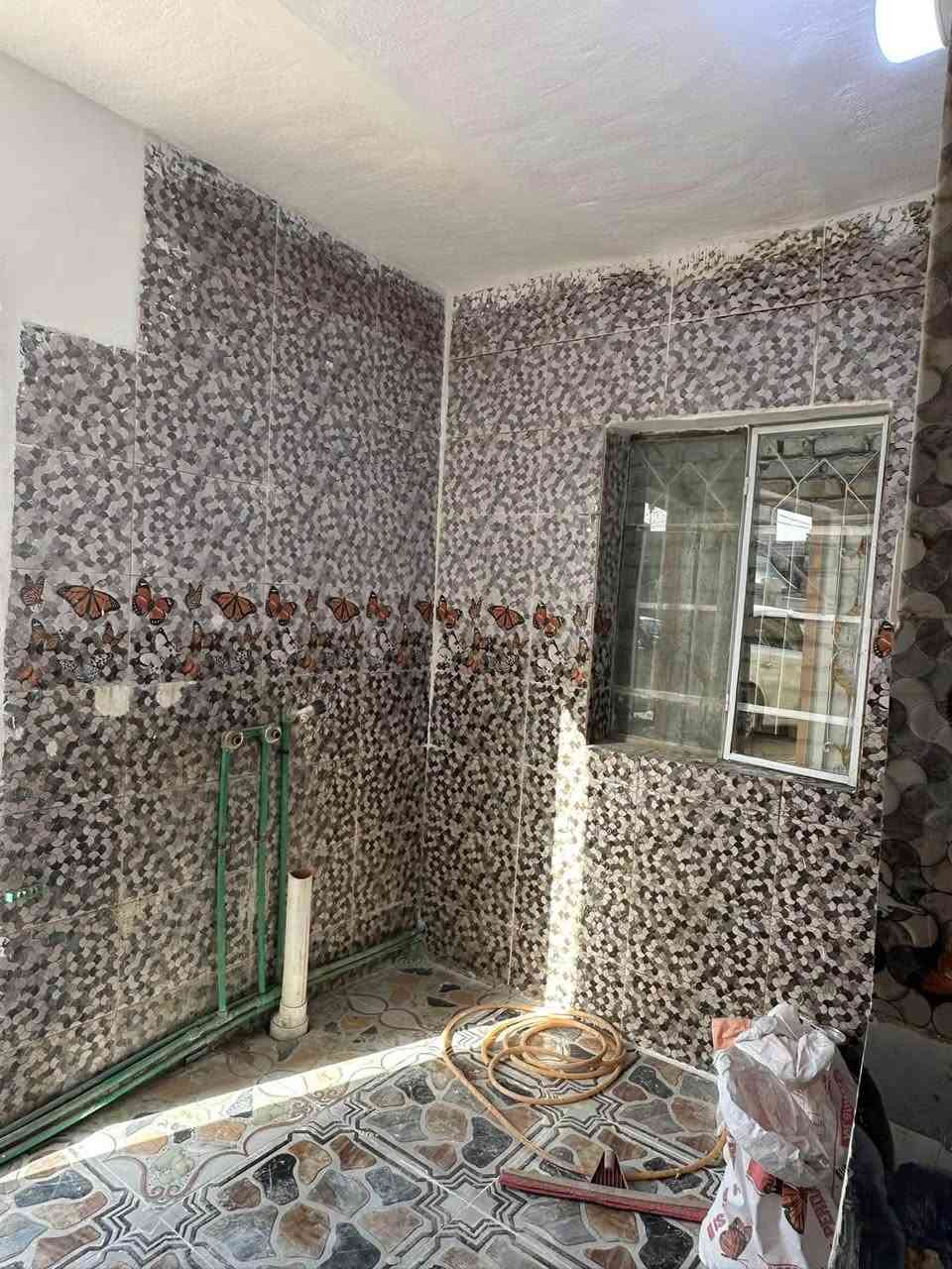 ‏يا الله بيت للبيع طابو صرف ‏نجف حي ميسان

‏قطاع 22. المساحة 50 متر  قرب شارع عودة

‏غرفة      صالة     مطبخ    صحيات

‏السعر   55  مليون. وبي مجال
""""""""""""""""""""""""""""""""""""""""""""""""""""

      ‏مكتب أبو حوراء الحسناوي للعقار

‏عنوان المكتب حي ميسان مقابل سوق

‏الاتصال.   ***********   ***********

      ‏لدينا     إيجار     بيع      شراء
"""""""""""""""""""""""""""""""""""""""""""""""""""
￼
