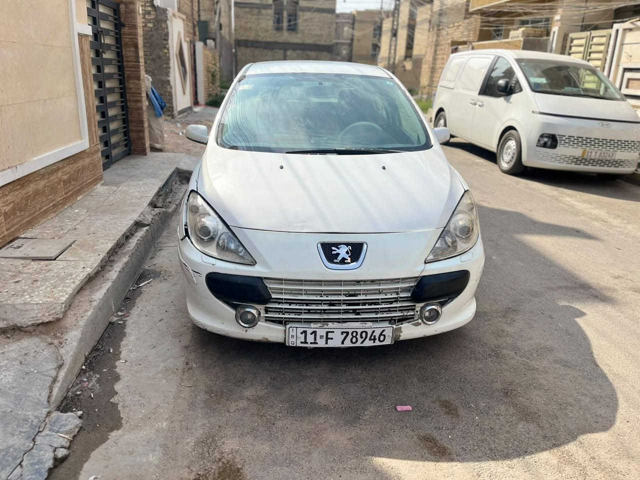 السلام عليكم للبيع سياره بيجو فرنسي سياره بلاديه تبريد ثلج حدايه نص عمر سياره كامله ومابيها اي شي بيه نواقص بسيط  اي تفاصيل اتصل على وتساب وتدلل رقم بس واتساب متواجد ٢٤ ساعه مستعجل على بيع السعر 45وبيه مجال الرقم بس وتساب ***********
