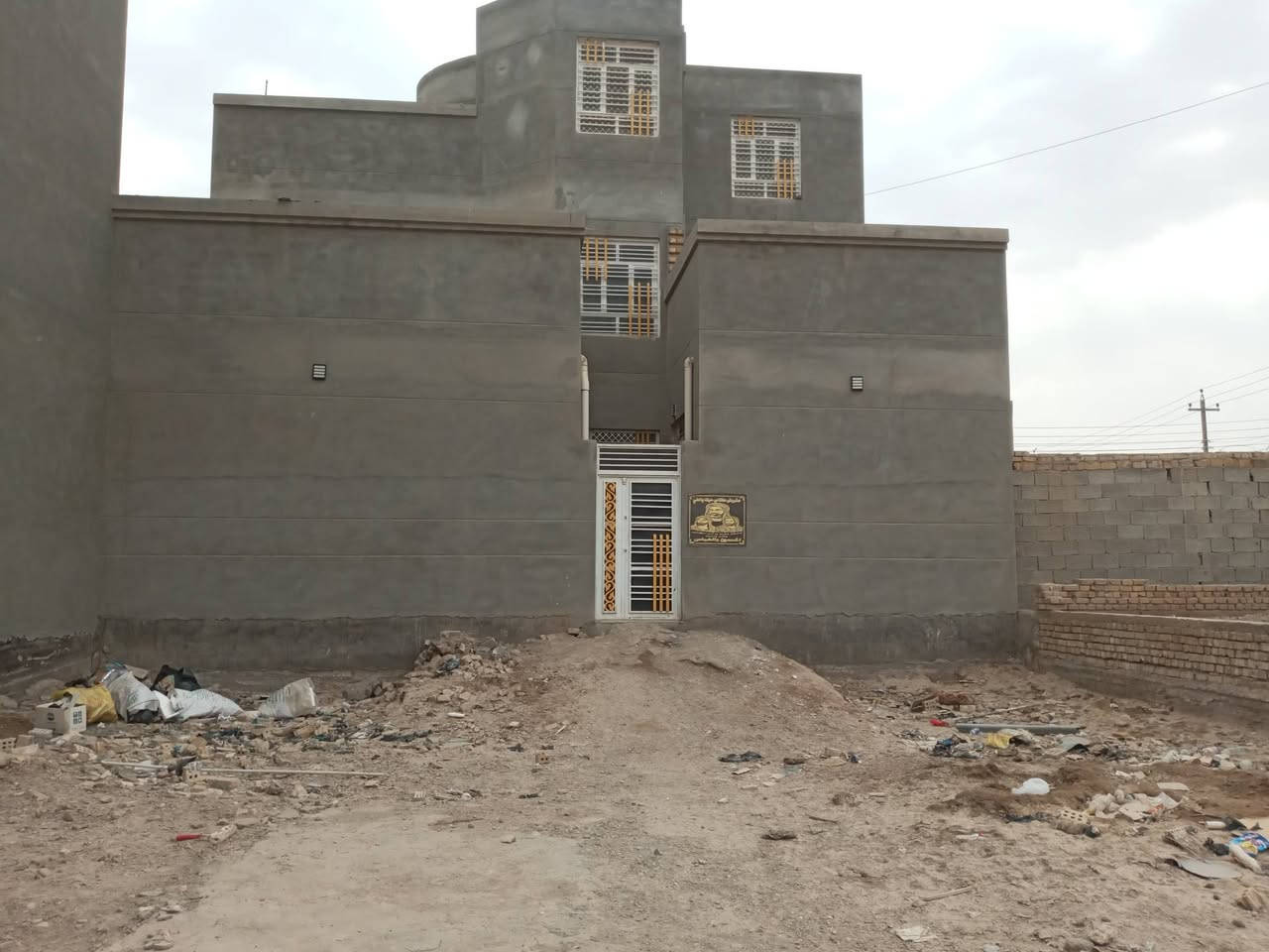 بيت وقطعه للبيع
مساحة البيت ٢٥٠م
مساخة القطعه ٢٥٠م
القطعه خلف البيت
شارع ٣٠ حي الامير باتجاه جامع شبيب
***********
