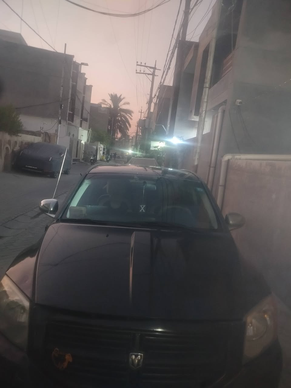 السلام عليكم عندي دوج كاليبر 2008 السياره مال بيت السعر 55مكان بغداد
***********
