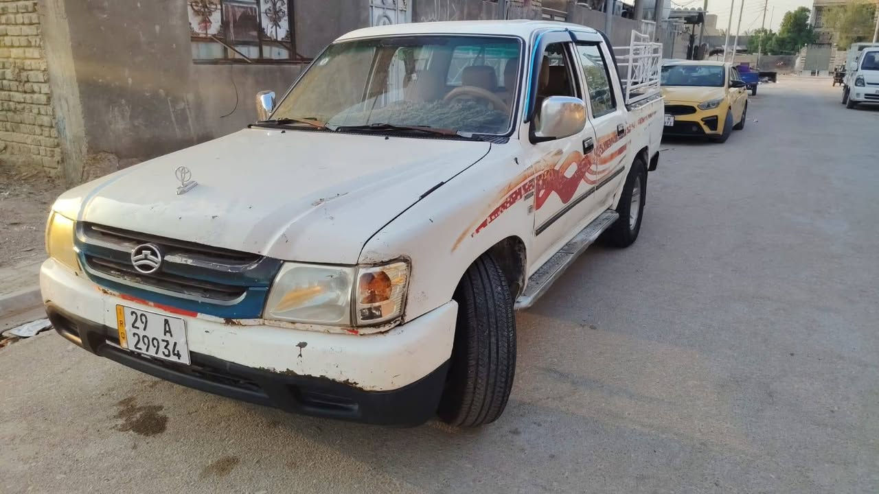كريت ويل 2005
رقم انكليزي بسمي
مكينه ثري واي  
كير اوتوماتيك 
مقدم نضيف زوج تاير جديد ستوني شادهن سياره مال جناي سعره 37 وبيه مجال للاستفسار الاتصال على الرقم 
*********** حمزة, القادسية
