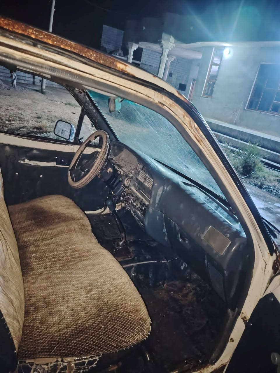 السلام عليكم سياره بيكم موديل ٨٩ كير محرك اكسل صدر  كلو نضيف مكان السياره كركوك الحويجه اسعر ١٧ او بيه مجال  صلاح الدين رقم الموبايل ***********.    ***********📞
