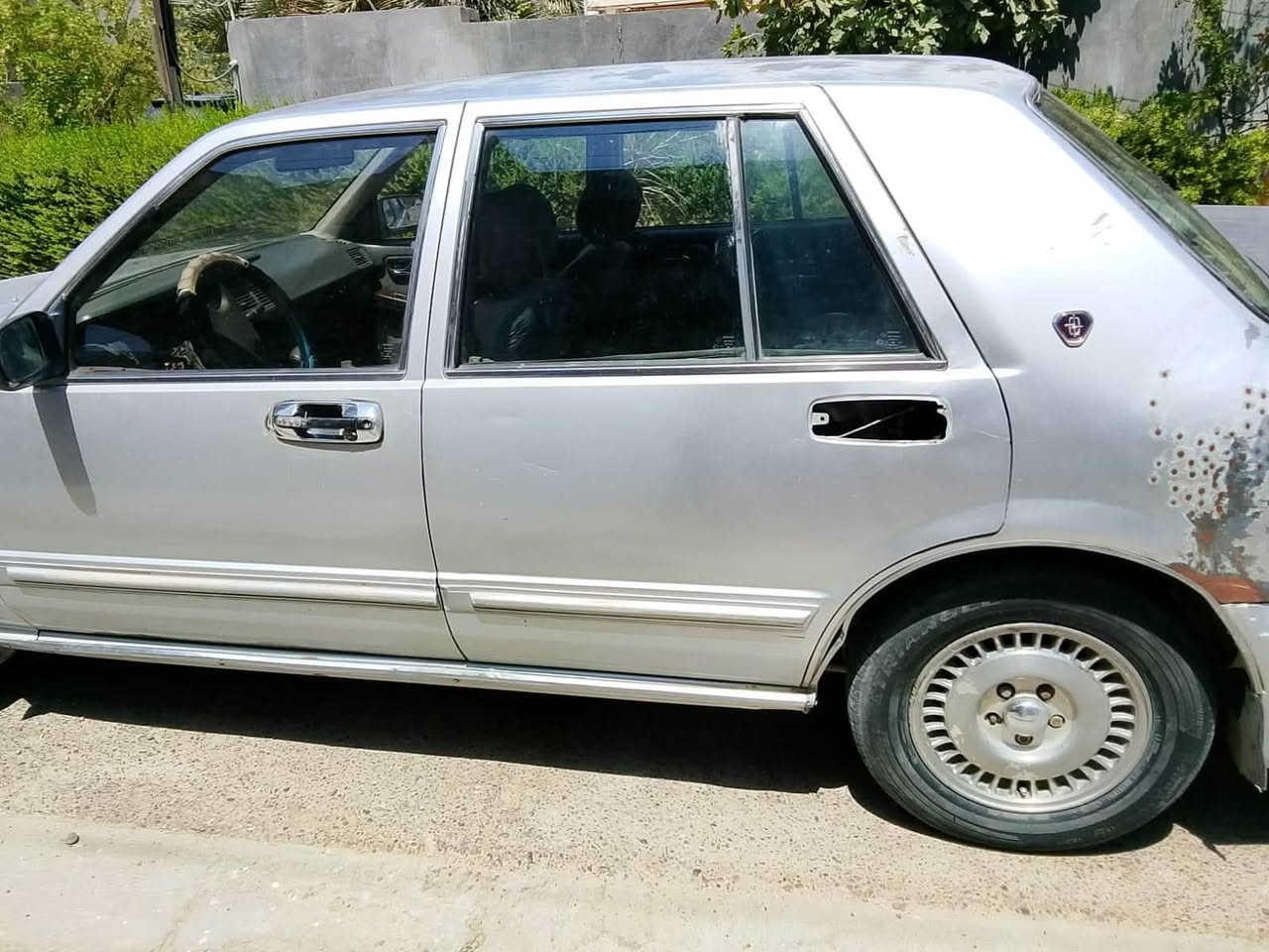 السلام عليكم
مُكلف بالنشر

نيسان سدرگ 2002 مكينة ونجي
  رقم بغداد بأسمي 
مكان السيارة بغداد
للتفاصيل والسعر  اتصال 
***********. واتساب
