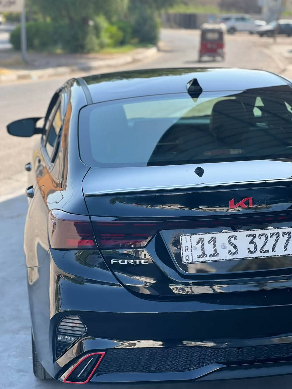 🚗🔥 Kia Forte GT-Line 2022 – فول فول | مواصفات 1/1 🔥🚗
سيارة شبابية + تجهيزات كاملة + نظافة

━━━━━━━━━━━━━━━

📊 الموديل: 2022
🎨 اللون: أسود 🖤
📈 الممشى: 53 ألف ميل (قابل للزيادة)

━━━━━━━━━━━━━━━

💎 أهم المواصفات والتجهيزات:

✔️ فئة GT-Line فل كامل 👑
✔️ محرك 2000cc (قوي + اقتصادي) 🔥
✔️ 3 وضعيات قيادة (Drive Mode) 🏁

✔️ رادار أمامي + تحديد مسار 🚗
✔️ نظام النقطة العمياء + مانع انزلاق
✔️ أنظمة أمان متكاملة

✔️ تشغيل بصمة + تشغيل عن بعد 🔑
✔️ دخول ذكي للأبواب
✔️ فتحة سقف 🌤️

✔️ شاشة كبيرة + Apple CarPlay 📱
✔️ أوامر صوتية
✔️ كاميرات 360 درجة 📷

✔️ سماعات Harman – صوت نقي 🎵
✔️ داخلية جلد مختم GT-Line 🖤
✔️ كرسي كهرباء (3 وضعيات)

✔️ تبريد + تدفئة مقاعد ❄️🔥
✔️ تبريد منفصل (مناخين)

✔️ أضوية LED أمامي وخلفي ✨
✔️ إشارات بالمرايا + Back Light LED
✔️ شباك Piano Black + Projector

━━━━━━━━━━━━━━━

🛠 الحالة بكل شفافية:

✔️ نظافة عالية جداً ✨
✔️ استعمال مرتب
✔️ جاهزة للاستخدام بدون صرف
✔️ الفحص مرحب به

━━━━━━━━━━━━━━━
*********** للتصال رقم الهاتف
