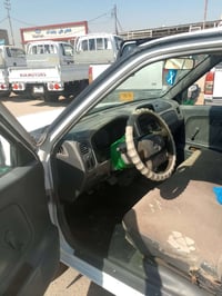 بيكم نيسان موديل 2002 مكفوله من ضربه او حادث السياره بيه اثر جرد وصبغت...