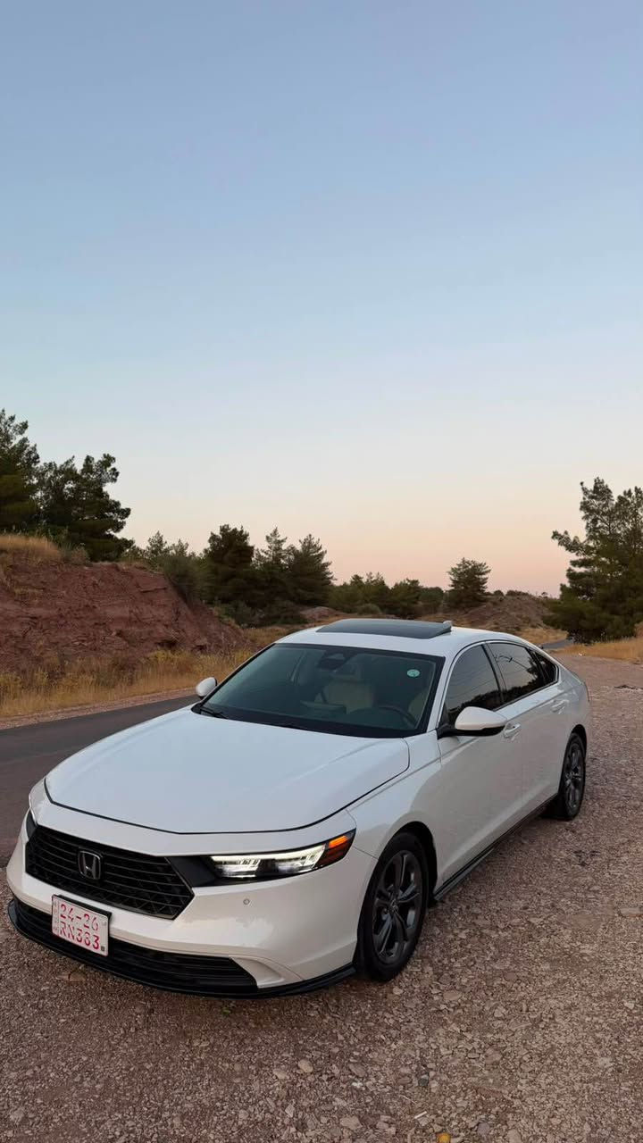 Honda Accord 2024

مواصفات EX-L
(مقاعد جلد و تدفئة و خزن-فتحة سقف-تدفئة المقود-رادار امامي-شاشات خلفية ً،فتل حساس

مكينة ٤سلندر حجم ٢.٠لتر هايبرد🔋
ماشية 13الف كم و بحالة جداً ممتازة 

بيها جملوغين جملوغ كدام و ورا صبغ ايرباكات سستم شركة ١٠٠٪؜

رقم كاتي السيارة تترقم شمالي و اكيد شرط الترقيم
مكفولة من كير و محرك و كهربائيات

و ب سعر(177$) ورقة و بيها مجال بسيط

مكان السيارة

دهوك 

***********

1HGCY2F67RA047015 دهوك, العراق
