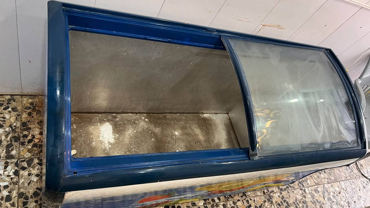 مجمدة • نضيفه • استعمال قليل