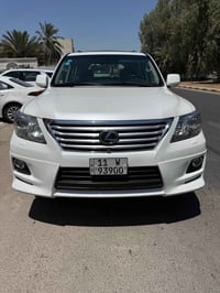 لكزس LX570 • ٢٠١١ • رقم بغداد