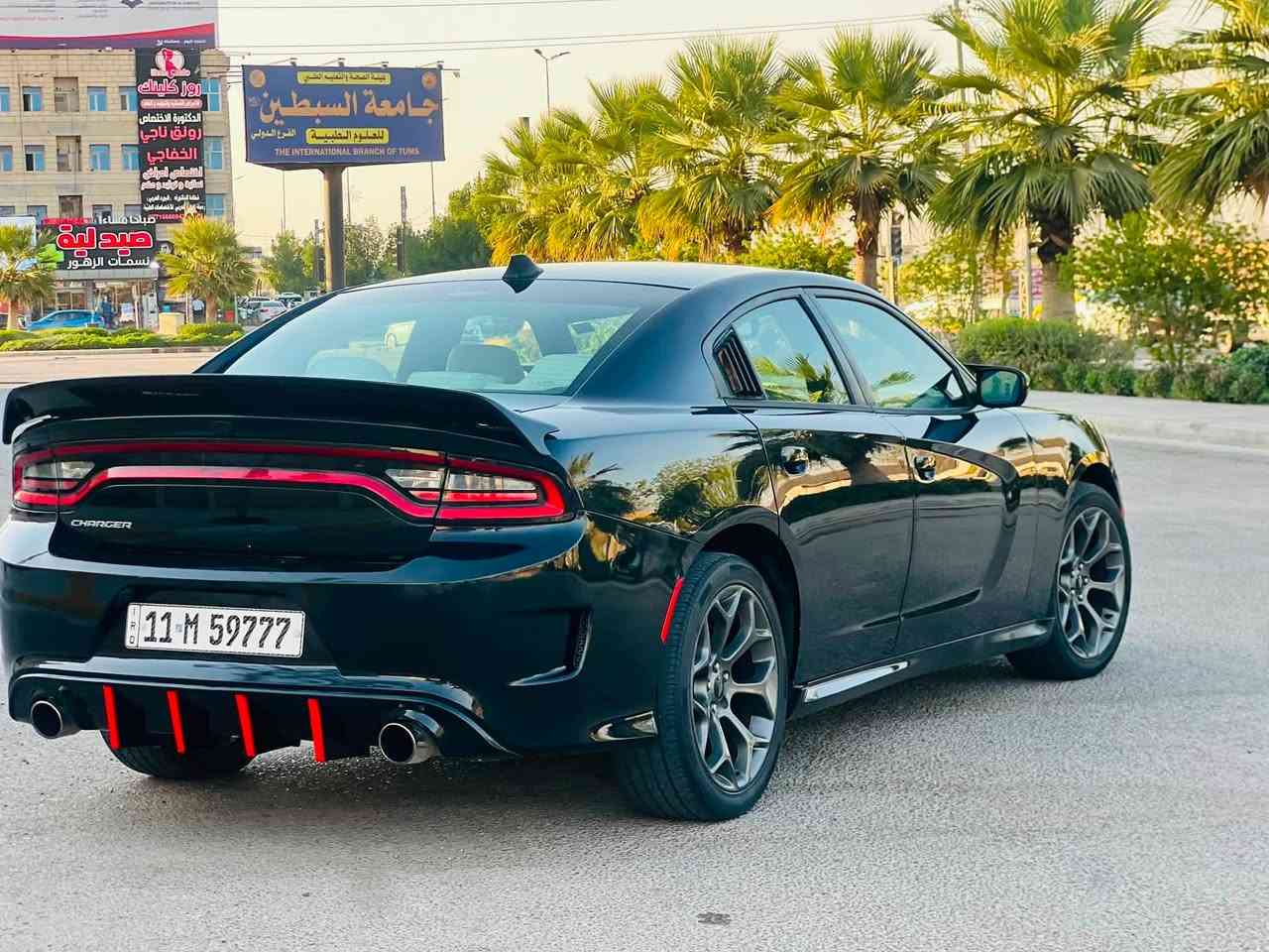 السلام عليكم للببع دوج جارجر موديل2016 وارد كندي حادث جاملغ فقط بدون دواخل فئةGT محرك3600مواصفات شاشه كبيره تحكم ستيرن داخل ابيض+كاربون فايبر رقم بغداد إنكليزي لل2031 سياره جديده وجاهزه كير محرك داديه تخم تاير تبريد مانقصها ايشي السعر148مع مجال قليل للشراي
للاستفسار اكثر*********** 
عنوان السياره كربلاء المقدسه
