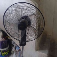 للبيع قيم واخذ بما يرضي الله الكل شغال على فحص رقم الهاتف 07707265456