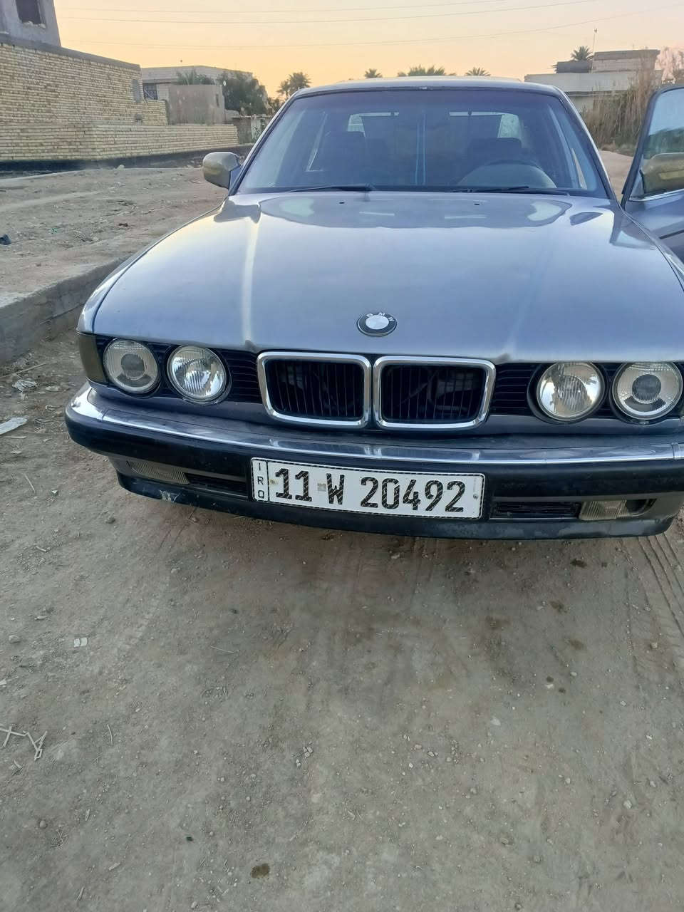 بي ام دبليو 740 • محرك V8 • رقم بغداد