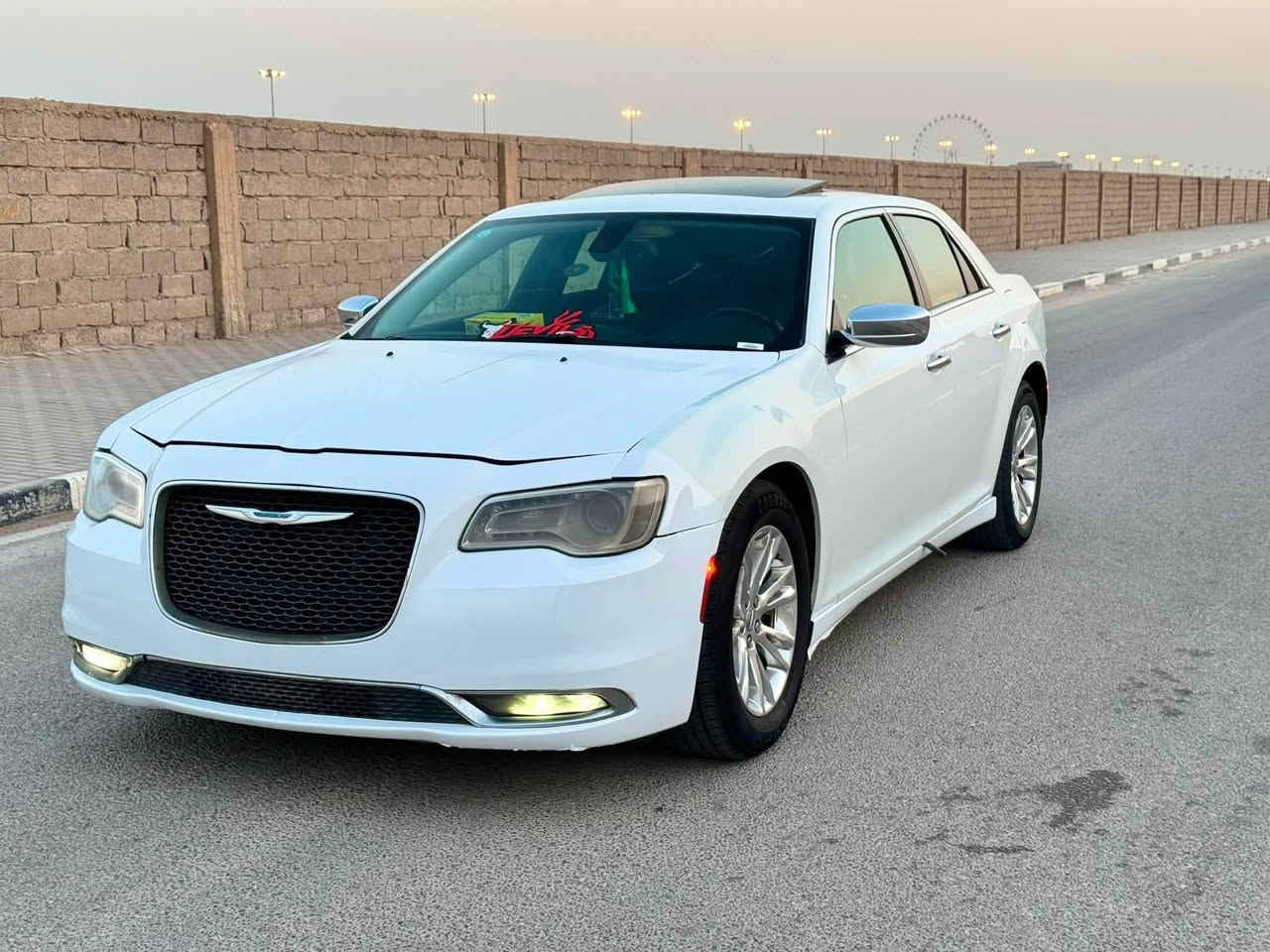 🚘 كرايسلر 300 C 🔥
• موديل:( 2016) م (2022)

المواصفـــات:

• فئة 300 C

• محرك 3.6L V6 قوي وعملي

• كير أوتوماتيك 8 سرعات

• دفع خلفي

• تشغيل بصمة + ريموت ستارت

• دخول ذكي بدون مفتاح

• مقاعد جلد

• مقاعد كهربائية

• ذاكرة للمقاعد

• تدفئة المقاعد الأمامية

• شاشة Uconnect + بلوتوث + USB

• Apple CarPlay + Android Auto

• كاميرا خلفية + حساسات خلفية

• تحكم بالسكان + مثبت سرعة

• مكيف أوتوماتيك ثنائي المناطق

• فتحة سقف

• إنارة LED

• ويل مكسيكي ألمنيوم وكالة

• نظام الثبات الإلكتروني + ABS

• وسائد هوائية كاملة

• نظام مراقبة النقطة العمياء

• تحذير مغادرة المسار

📌 رقم الشاصي:
2C3CCAEG0GH342283

📍 مرقم بغداد

🛠️ الملاحظات:
• جميع الملاحظات مذكورة في الصور

💰 السعر: 165 ورقة

البصره ***********
