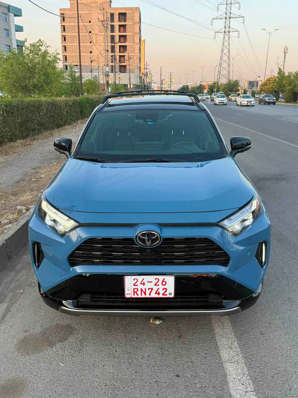 🚗 2025 TOYOTA RAV4 XSE
🛠️ الضرر: موضح في الصور
📏 عداد المسافة 2000 مايل (فعلي)
📋 حالة السيارة: تشتغل (Run and Drive)
🔧 حجم المحرك: 2.5 – 4 سلندر (هايبرد)
🔍 رقم الشاصي:JTME6RFV9SD580520

📍 موقع السياره : بغداد 
للستفسار الاتصال ***********
