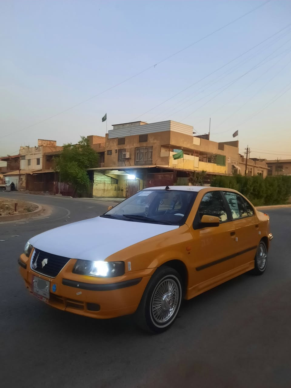 السلام عليكم سمند موديل 2012اصل كرستال رقم بغداد مصفره هيئه وغرامات تحويل مباشر مكينه وكير نضاف تبريد شغال صدر امامي خلفي جديد كهربائيات كلها شغاله لاضربه ولاصبغ سياره بعد احلا من صور وشوفت عينك كلش حلوه وجاهزه سعر 36وبيها مجال بسيط مكاني بغداد للاستفسار ***********
