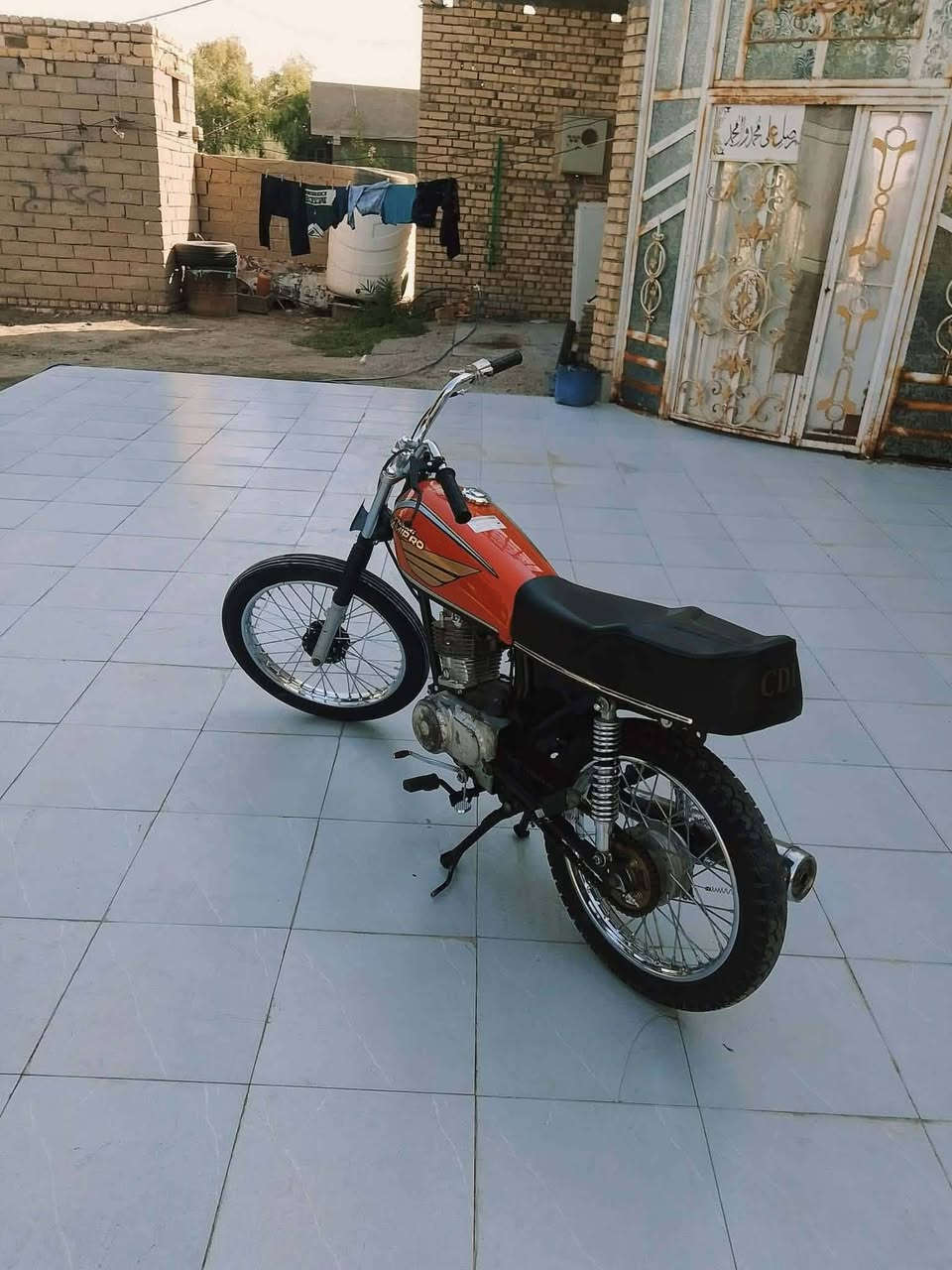 سلام عليكم دراجه البيع تعميره جديده حلوه 350وبيه مجال بيع سريع اليجيني اول واحد ياخذه لحد يكلي امسحه المنشور رقمي ***********
