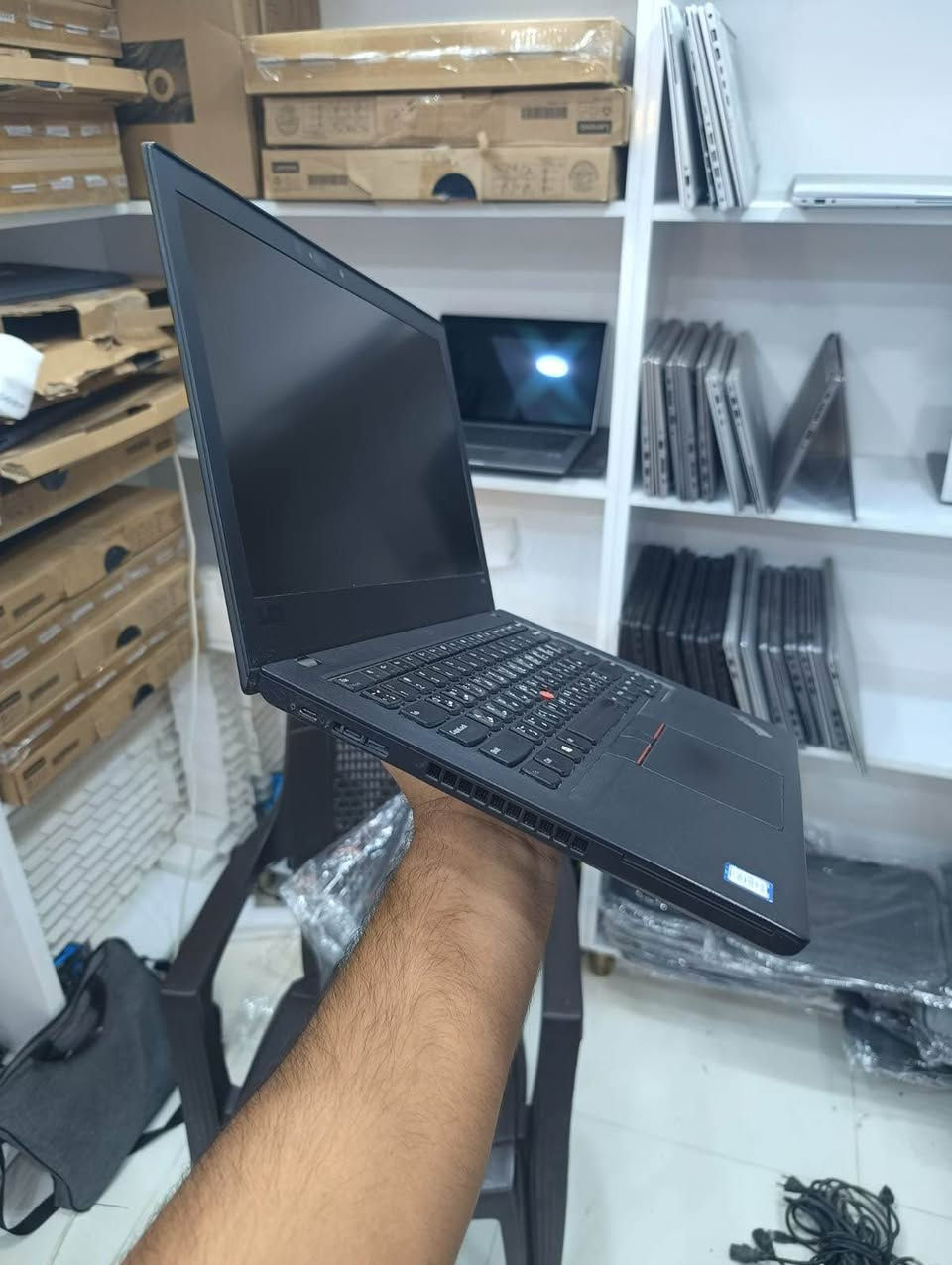 Lenovo t480
Core i5  جيل (٨)ثامن
Ram 8 GB
Hard 256 GB ssd
Screen 14.1 FHD شاشة السليمانية, العراق
