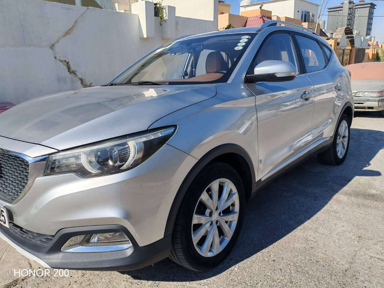 سلام عليكم للبيع سيارة MG ZS موديل  2019 السيارة باسمي مكان السيارة اربيل عنكاوة السعر 110 وبيها مجال
سلام عليكم للبيع سيارة MG ZS موديل  2019 السيارة باسمي مكان السيارة اربيل عنكاوة السعر 110 وبيها مجال 
***********
