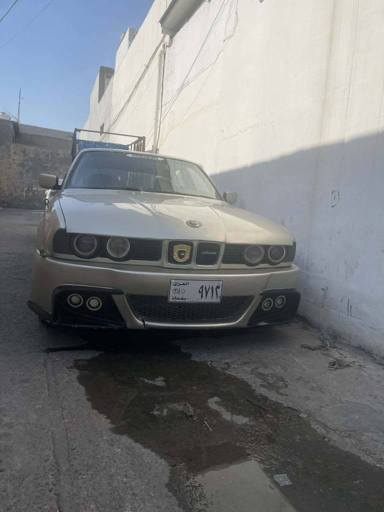 سلاوي خوا له هه مو لايك ئم بيئيمه بو فروشتن موديل91فوله به س سلايت نيه سياره كه زورت تونتو توله جركه و 100دولار بشكينه كيرو مه كينه به شرتي 100فيتر مه كينه 28كير توماتيكه ته بيرتي هه موي به شرت به س كوبليسري ده وي بيليدرانه كاراباي كامل به شرت ئارم هه وليره به شرتي ئه وليات سعري 34كه ميك مه جال له هه وليرم***********تكايه هه موشتم نوسيوه نامه مه نيره بيلي جي هه يه أربيل, العراق
