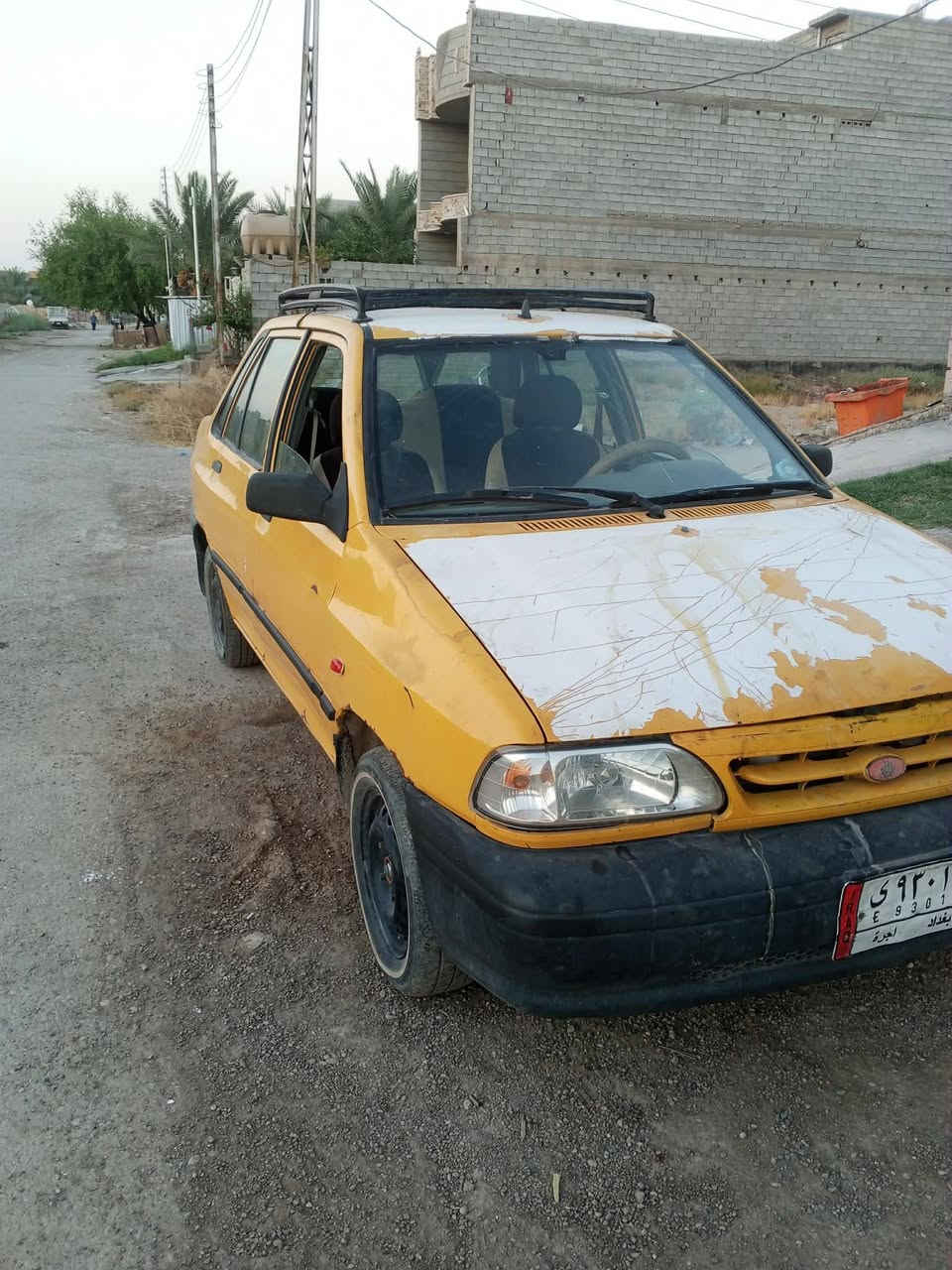 السلام عليكم سياره سايبه للبيع موديل 12سنويه ساقطه 2023 السياره شواصي يرادلهه تعمير  المكينه دايس الكور شويه السياره شغاله كهربائيات كامله السعر 17وبييه مجال بسيط  ***********
